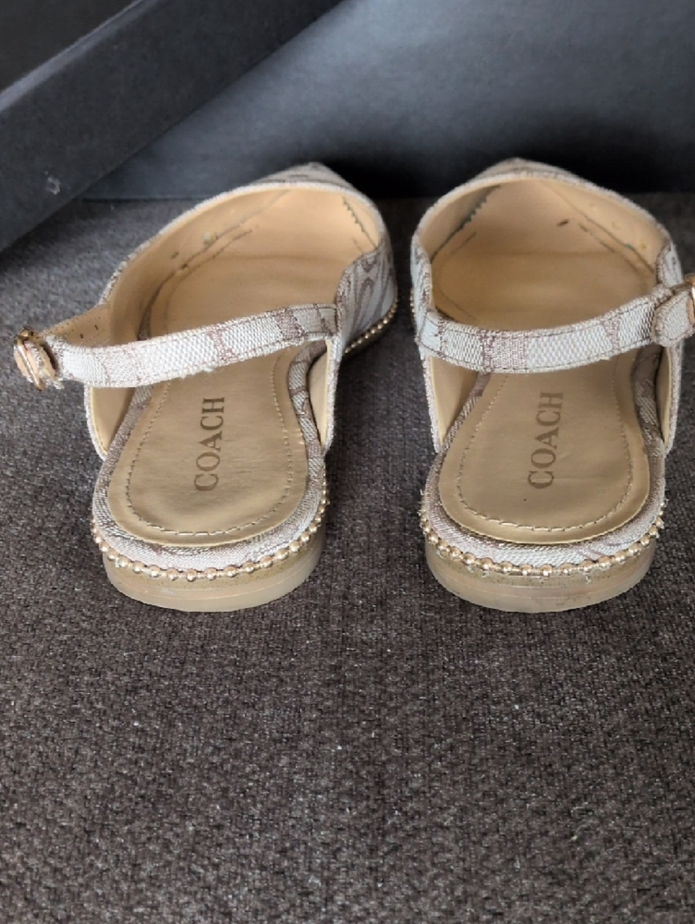 Coach Beige Signature Pointed Slingback Flats 8.5 - Picture 2 of 8